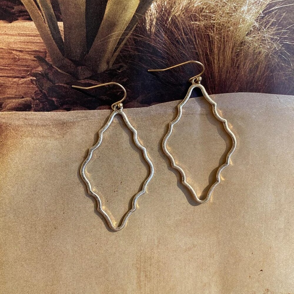 Lightweight Simple Basic Geometric Dangle Drop Ea… - image 7